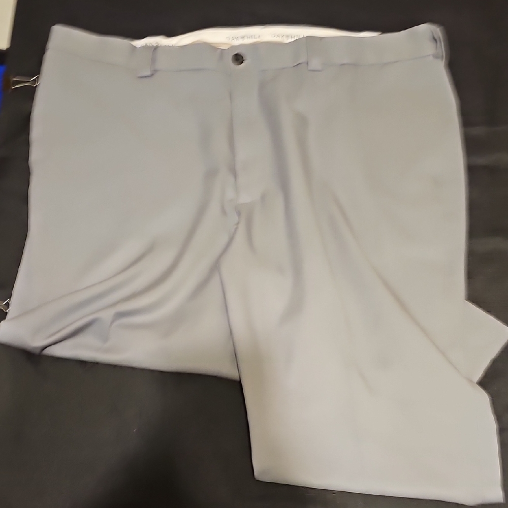 Classic Men's Light Gray Flat Front Dress Pants